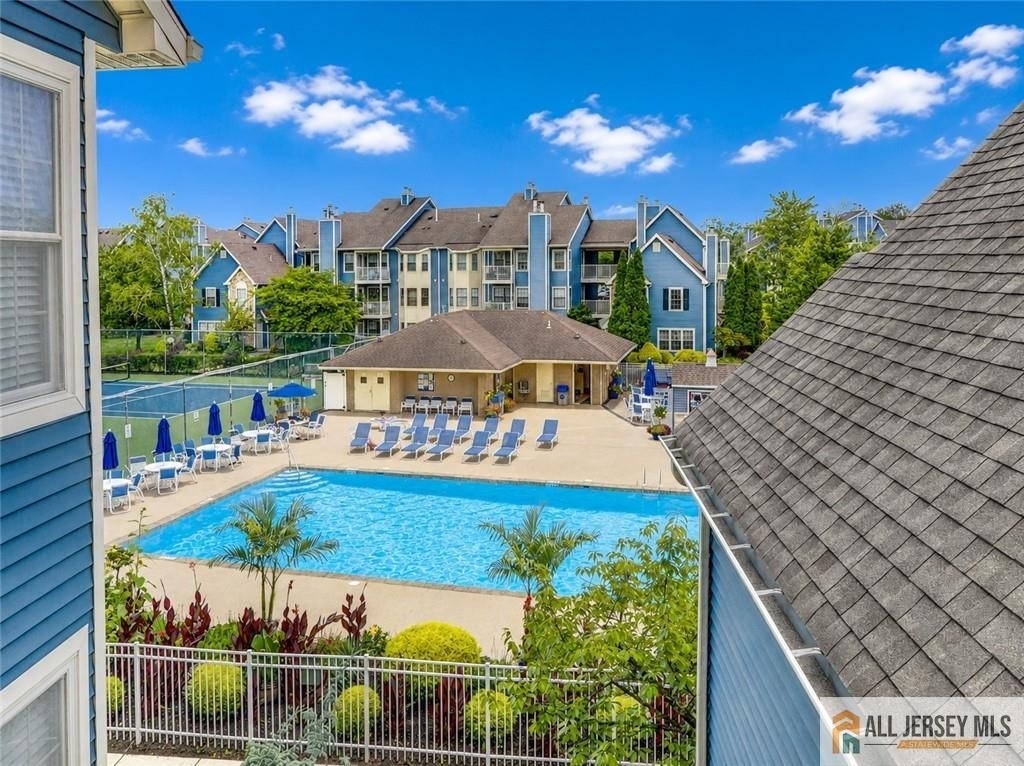 130 Longfield Court - Photo 2
