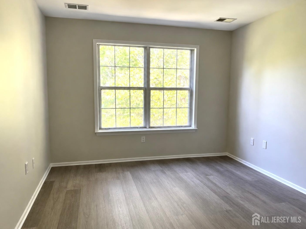 7302 Elm Court - Photo 9