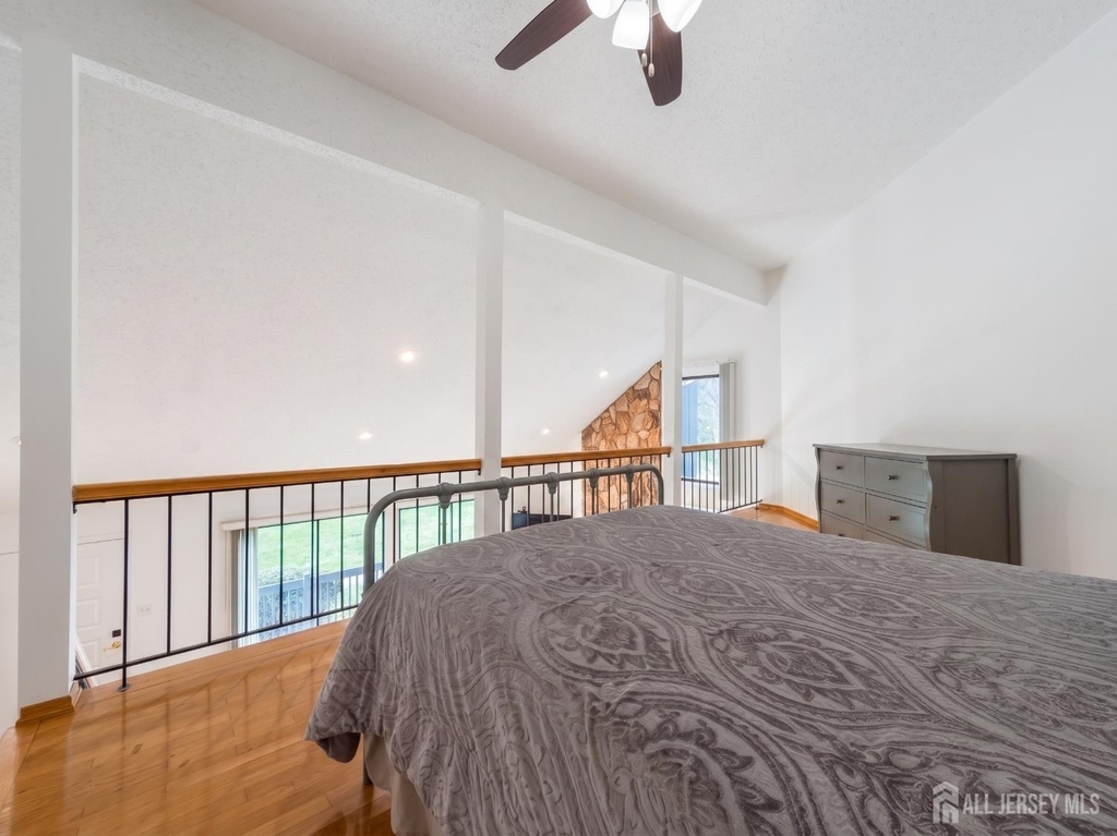 260 Westgate Drive - Photo 9