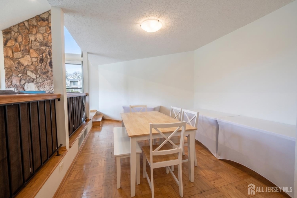 260 Westgate Drive - Photo 6