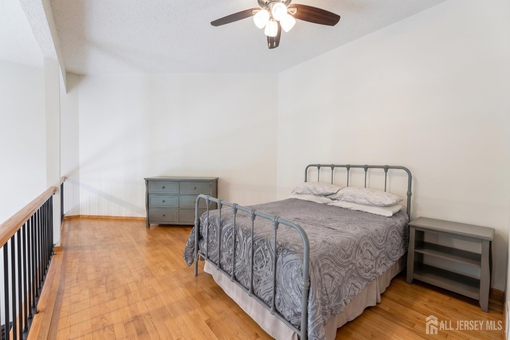 260 Westgate Drive - Photo 7