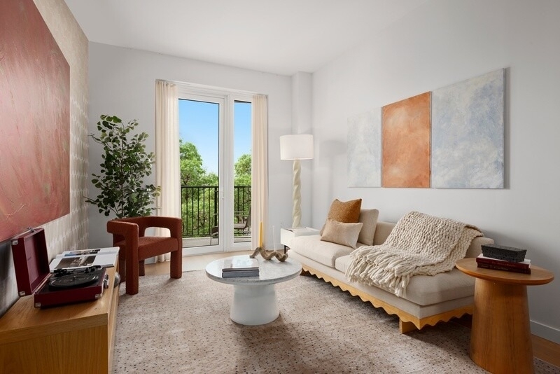 249 Willoughby Avenue - Photo 0