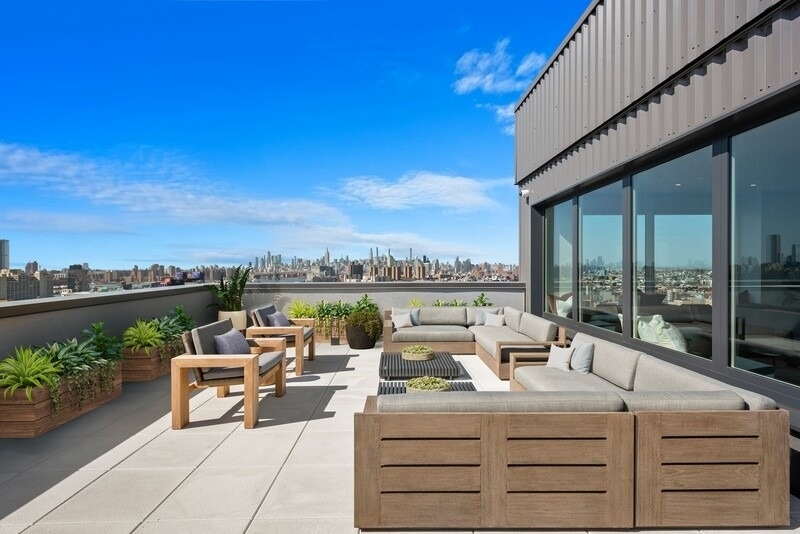 249 Willoughby Avenue - Photo 24