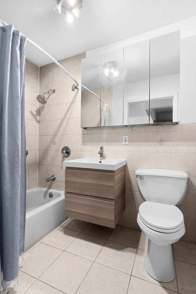 547 Gates Avenue - Photo 5