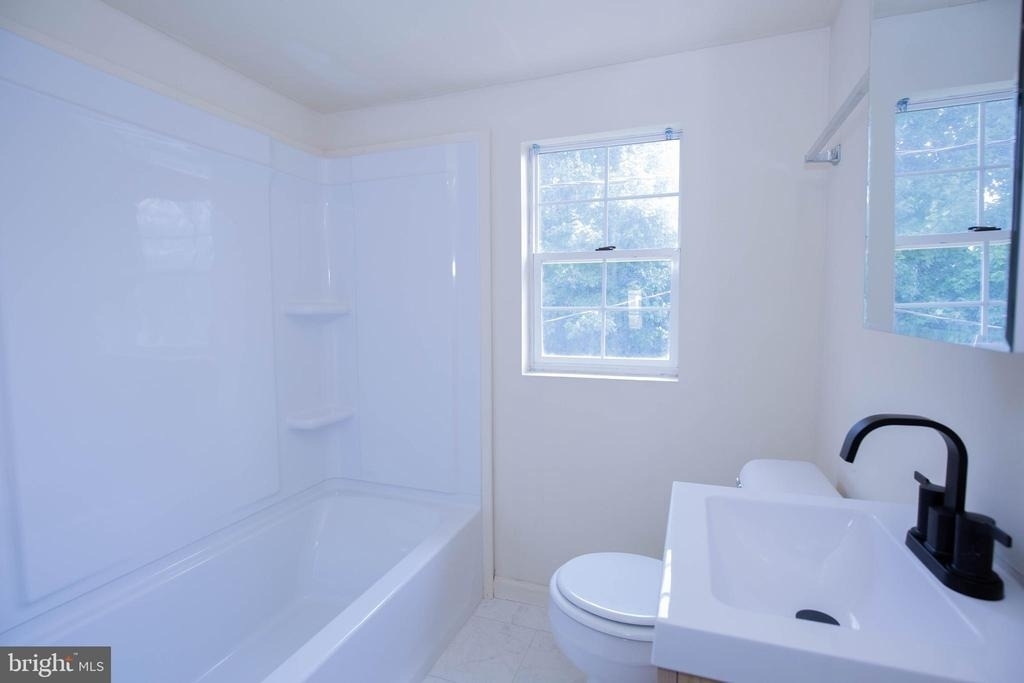 124 S Kentucky Avenue - Photo 12
