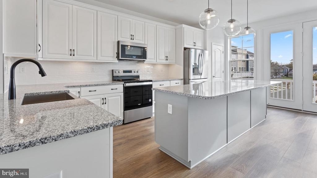 610 Hemsworth Lane - Photo 8