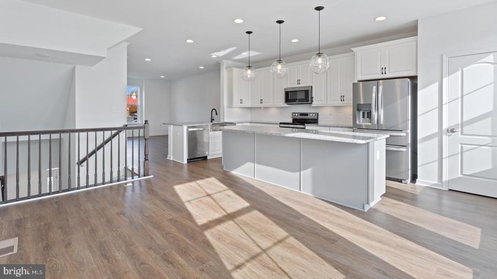 610 Hemsworth Lane - Photo 9