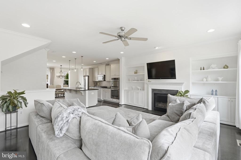 6833 William White Way - Photo 9