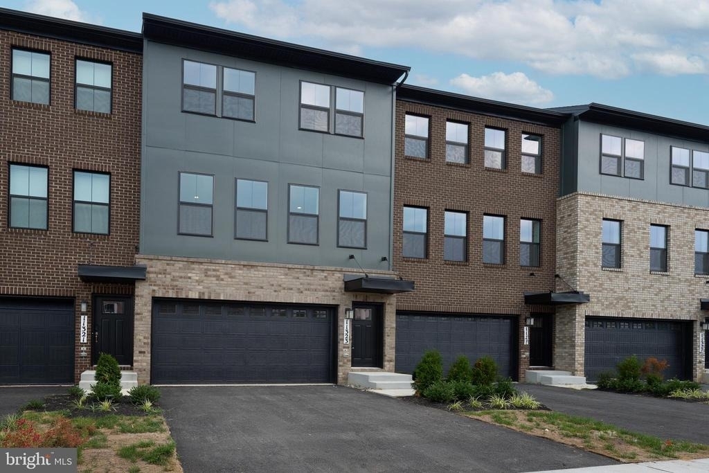 11323 Hypatia Loop - Photo 0