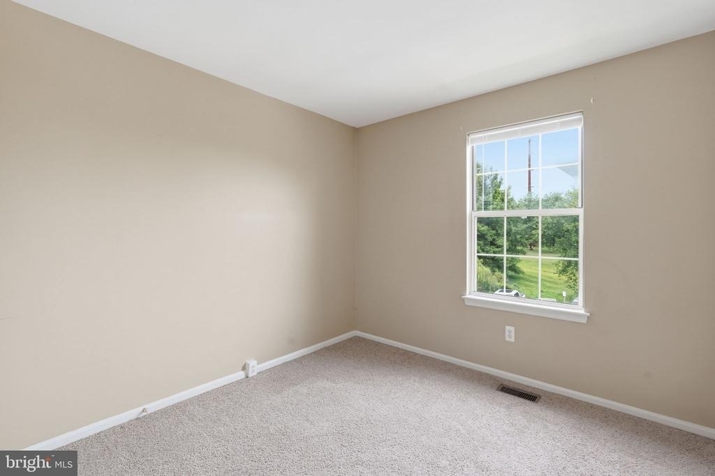 9571 Tudor Oaks Drive - Photo 11