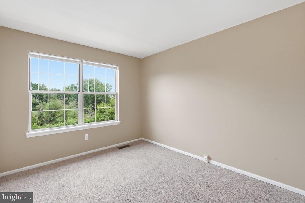 9571 Tudor Oaks Drive - Photo 10