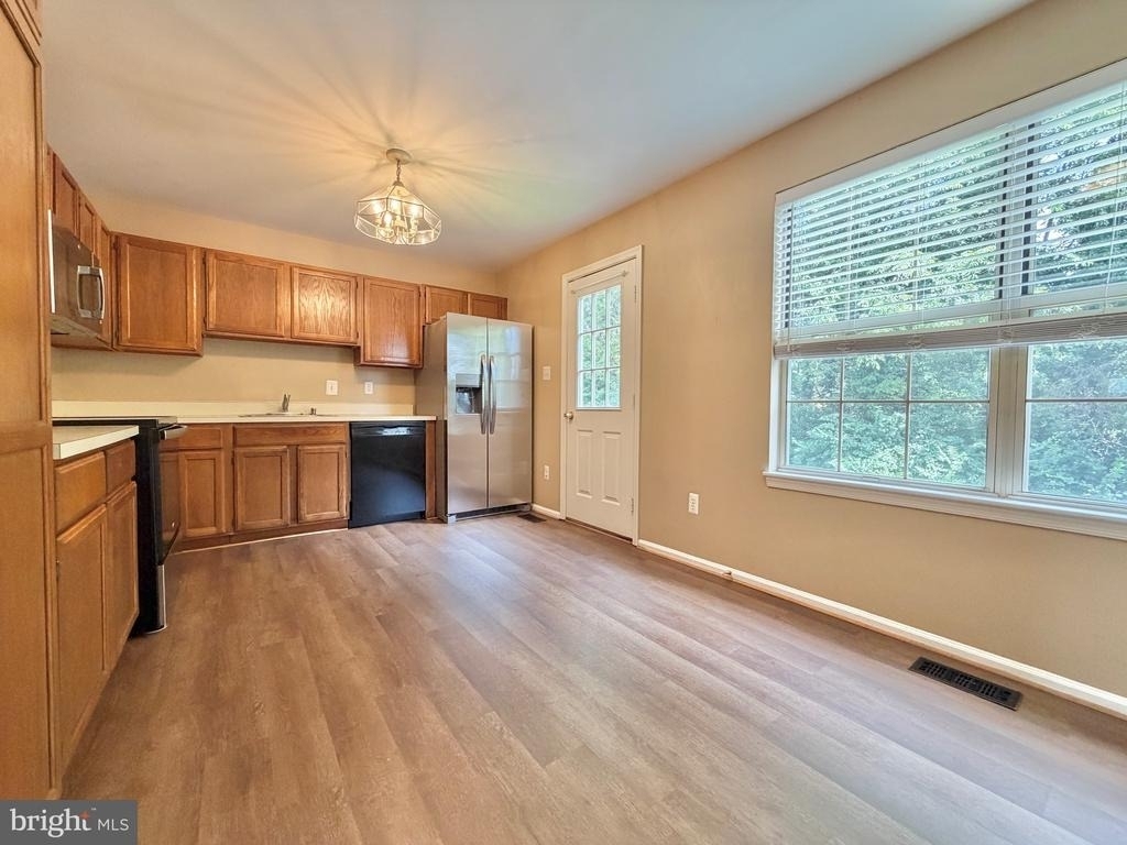 9571 Tudor Oaks Drive - Photo 14