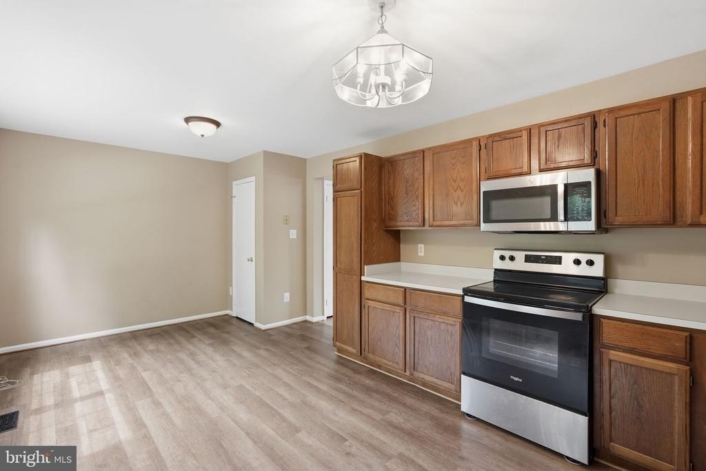9571 Tudor Oaks Drive - Photo 12