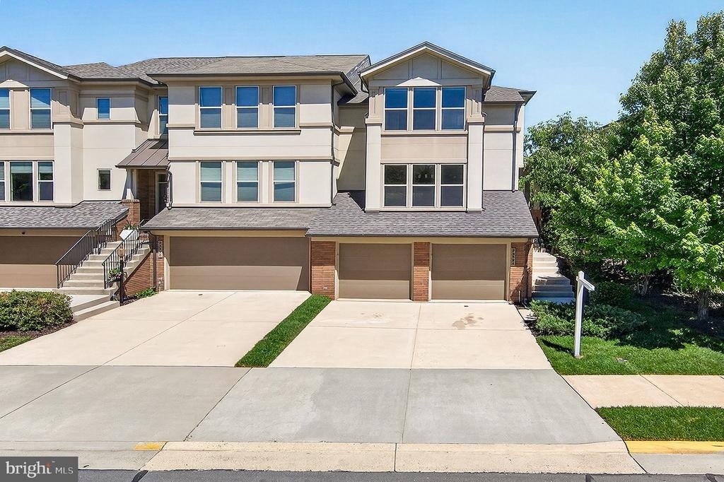 23394 Evening Primrose Square - Photo 0