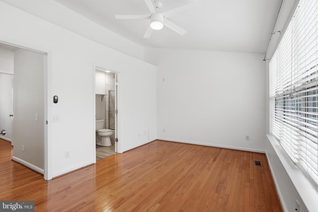 344 Stable View Terrace Ne - Photo 9
