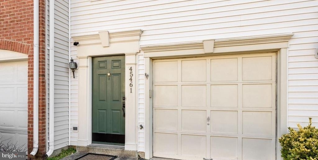 45461 Bluemont Junction Square - Photo 1