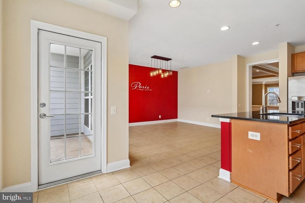 20638 Maitland Terrace - Photo 13