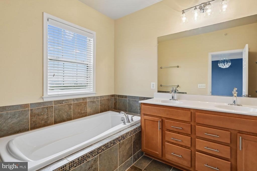 20638 Maitland Terrace - Photo 27