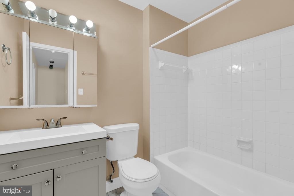 7428 Fountain Head Drive - Photo 28