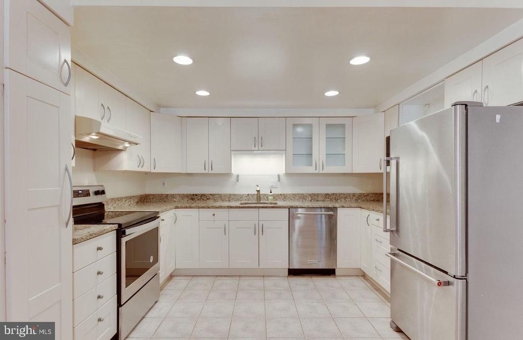 1556 Westmoreland Street - Photo 8