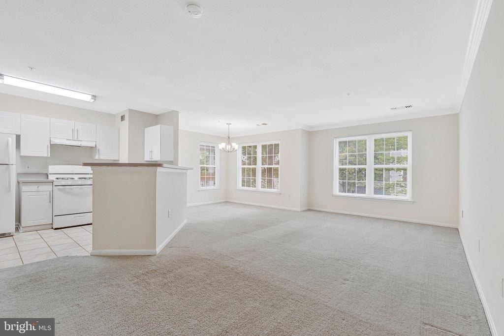 4507 Superior Square - Photo 3