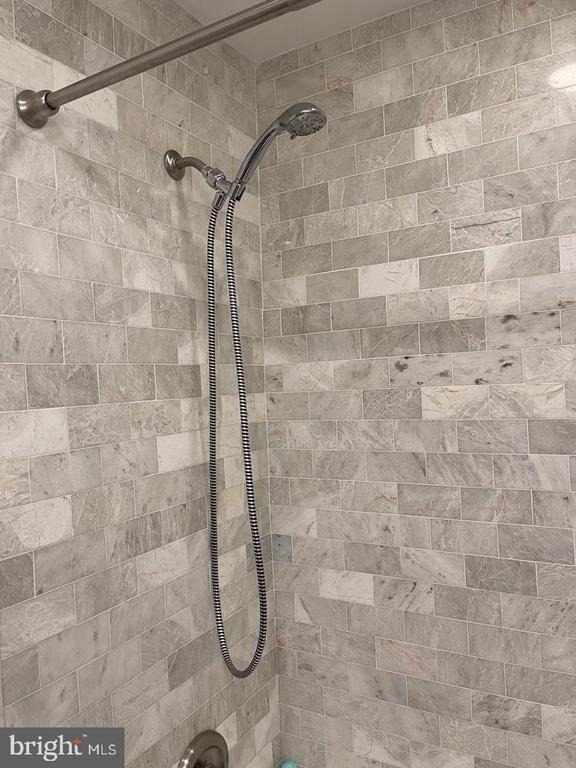 6834 Deer Run Drive - Photo 17