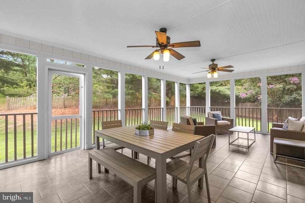 9428 Meadow Shire Lane - Photo 3