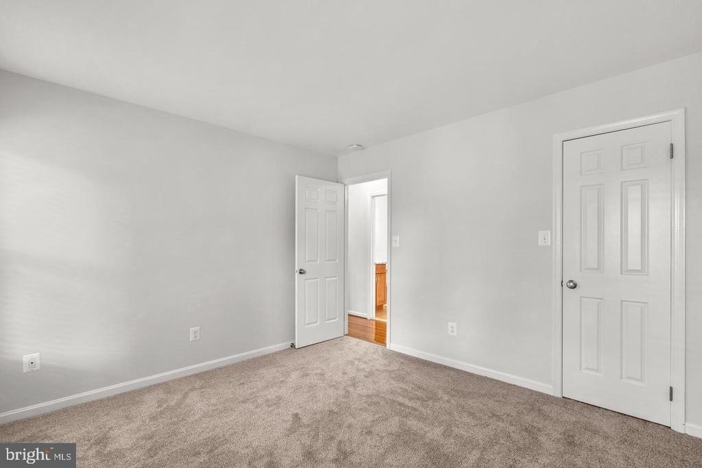 9428 Meadow Shire Lane - Photo 15