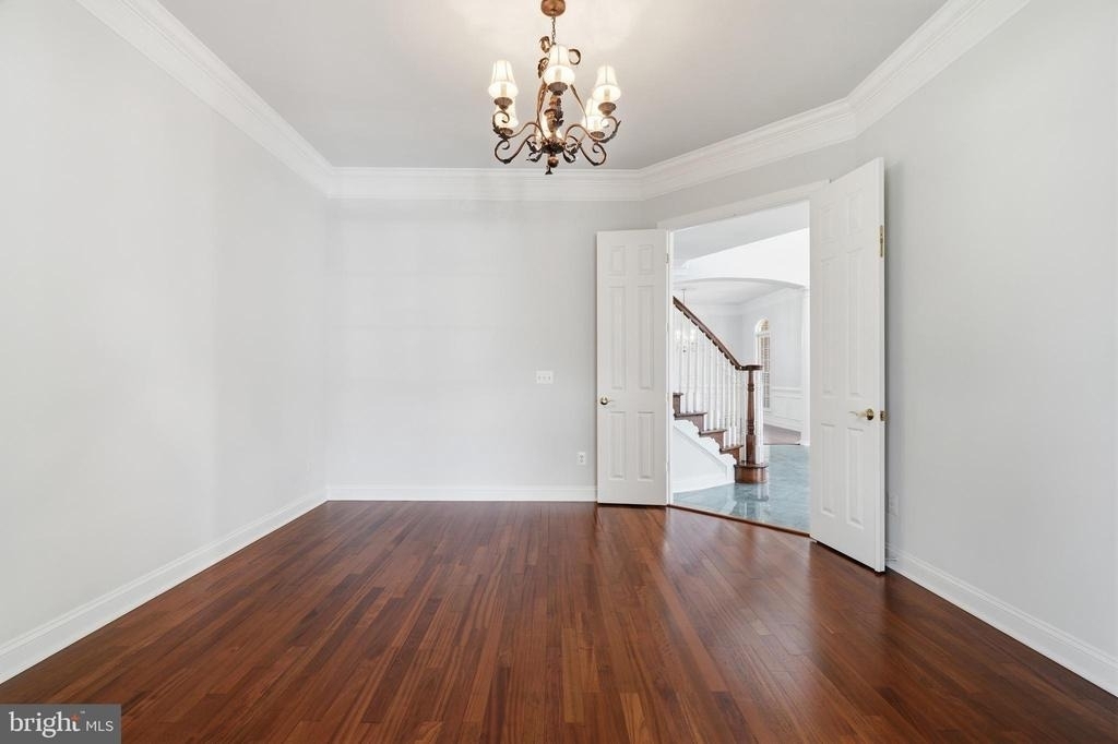 5285 Meadow Estates Drive - Photo 9