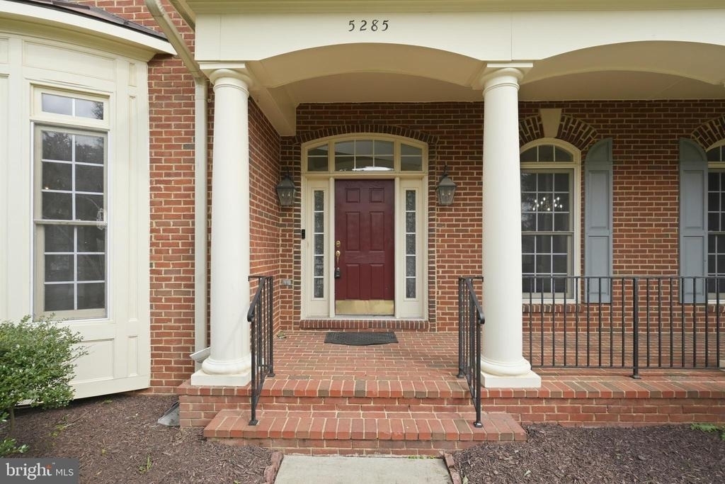 5285 Meadow Estates Drive - Photo 3