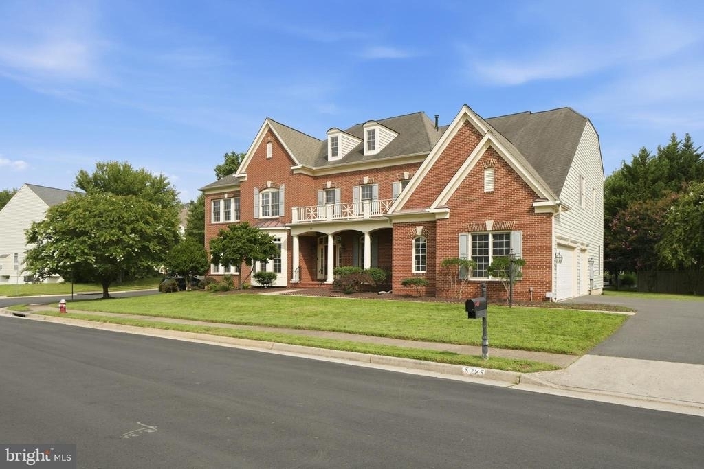 5285 Meadow Estates Drive - Photo 2