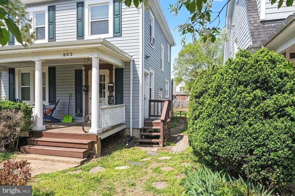 803 Wolfe Street - Photo 2