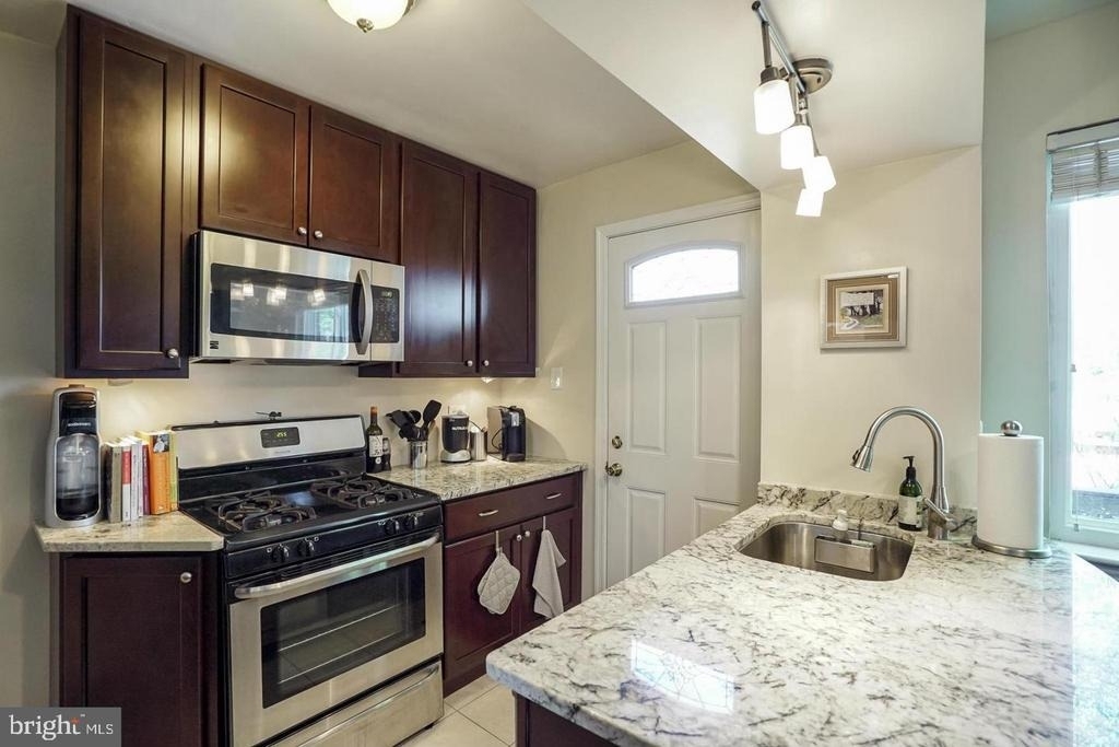 230 Evans Lane - Photo 5