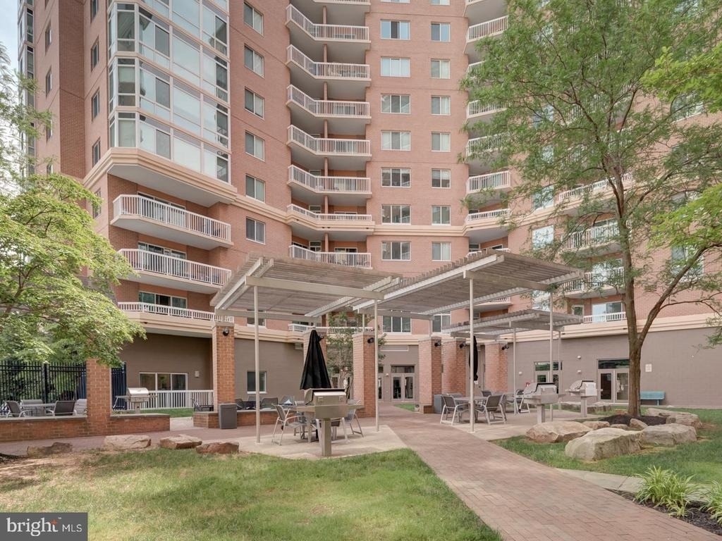 3101 N Hampton Drive - Photo 46