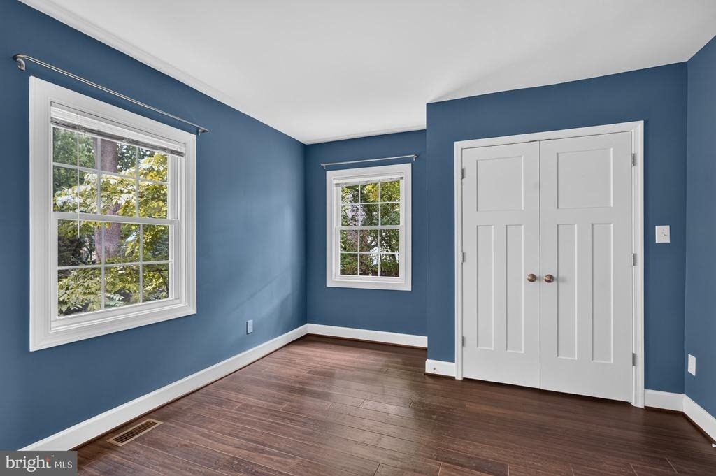 2227 N Lexington Street N - Photo 18