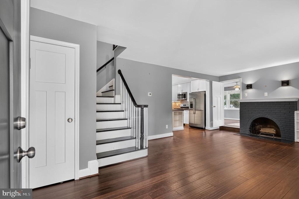 2227 N Lexington Street N - Photo 8