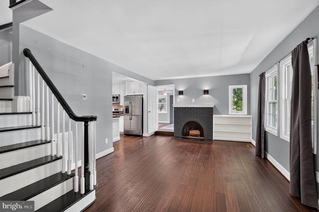 2227 N Lexington Street N - Photo 10