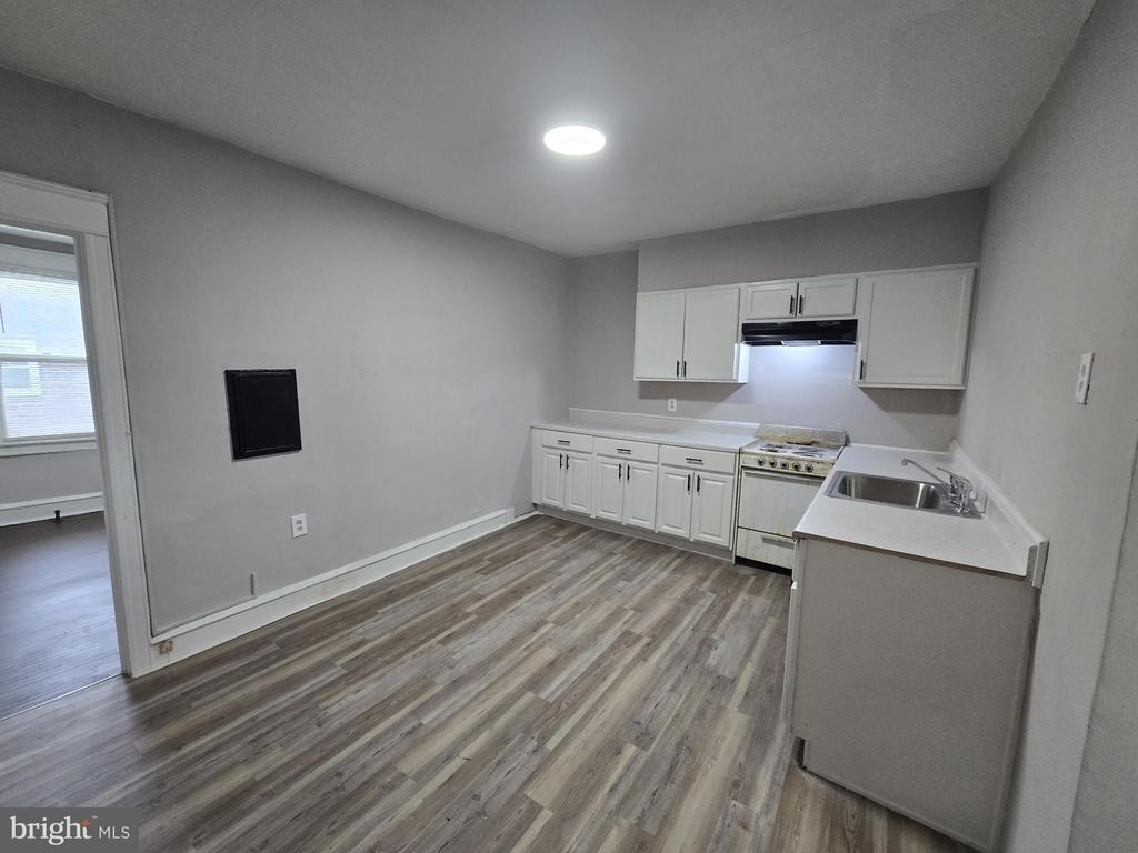 5206 Euclid Street - Photo 6