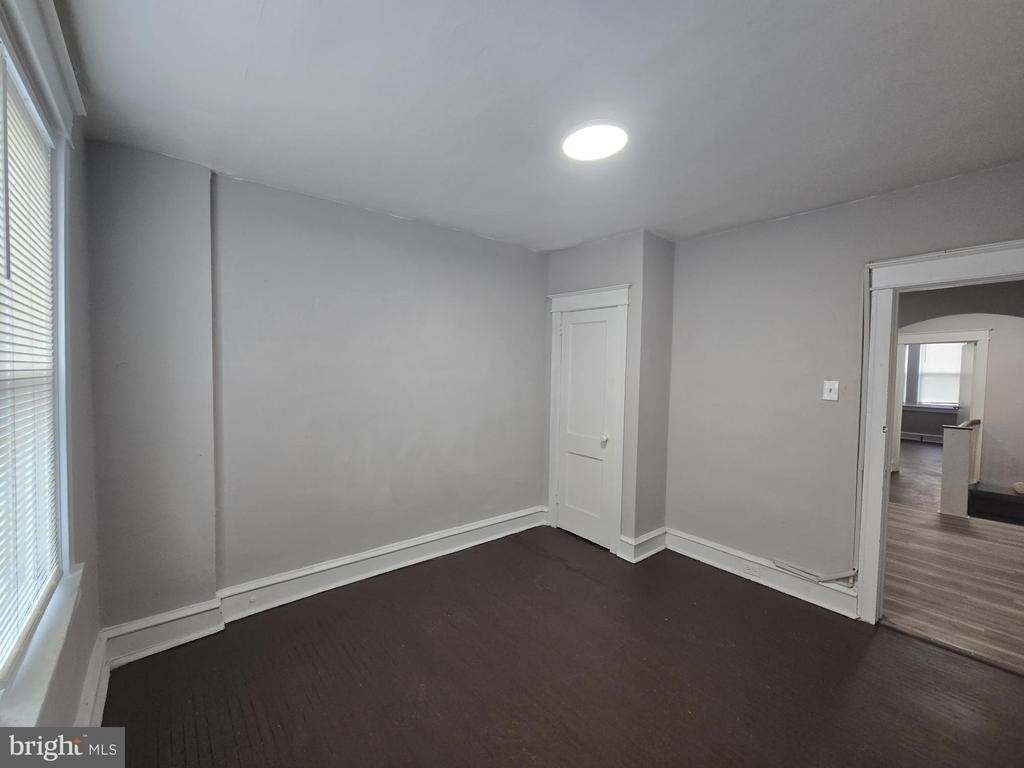5206 Euclid Street - Photo 4