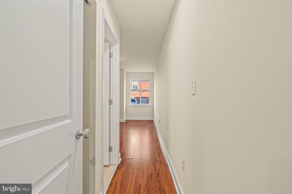 1724 W Master Street - Photo 5