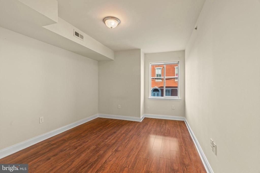 1724 W Master Street - Photo 7