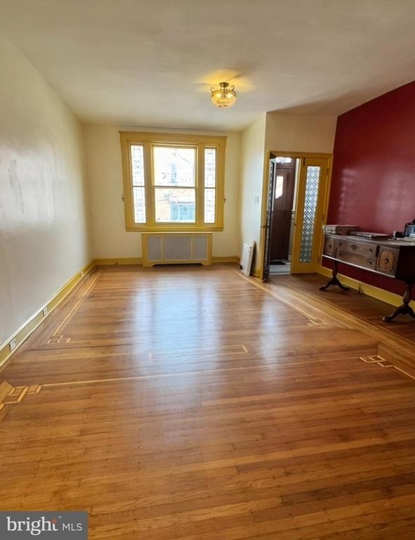 926 Snyder Avenue - Photo 2
