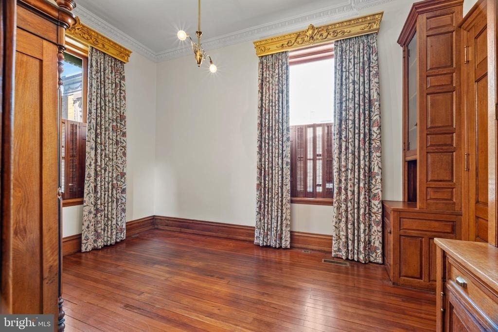 2201 Green Street - Photo 25