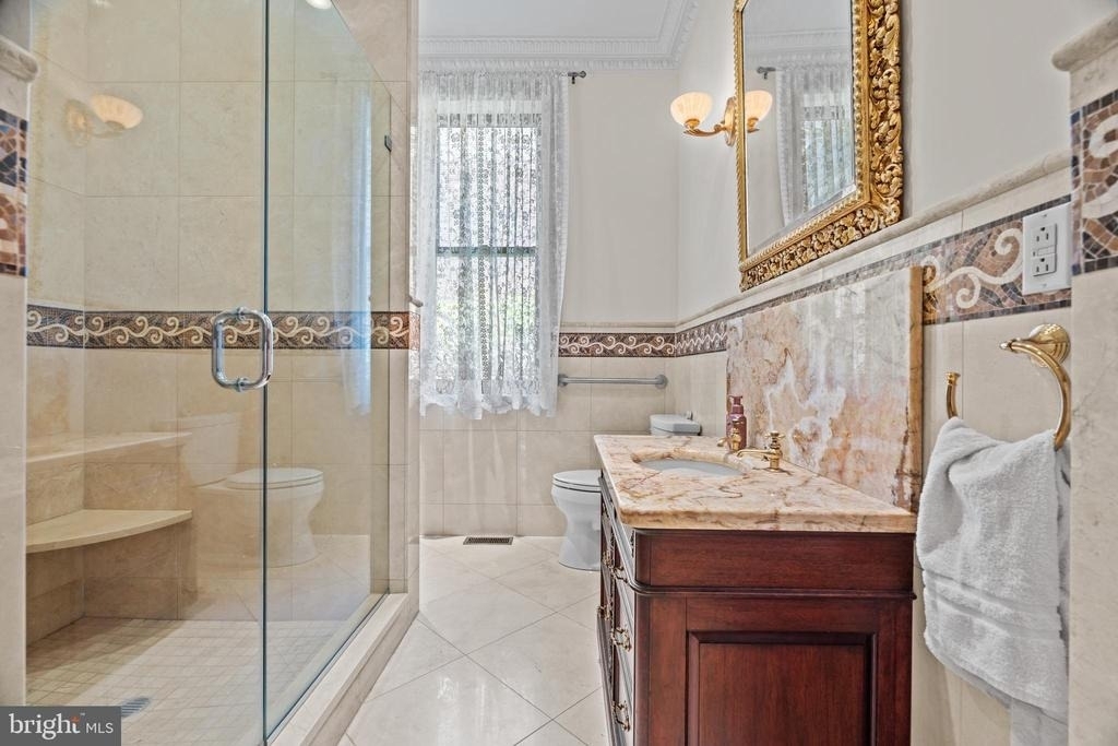2201 Green Street - Photo 27