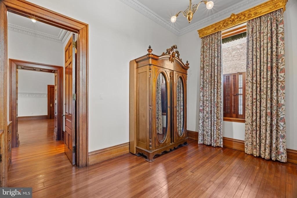 2201 Green Street - Photo 21