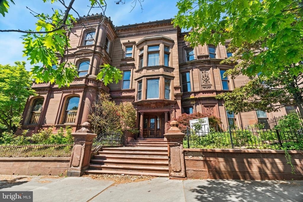 2201 Green Street - Photo 32