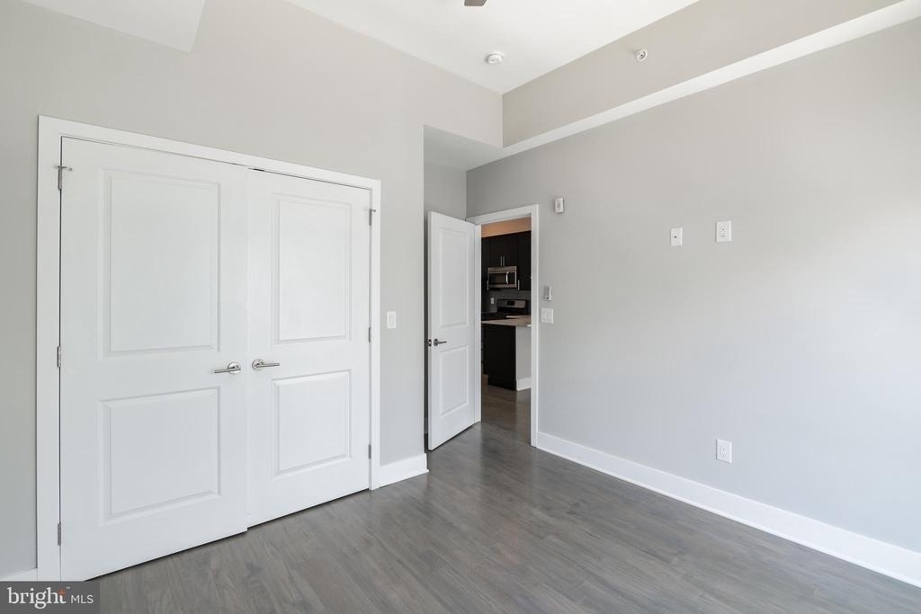 1607 Catharine Street - Photo 13