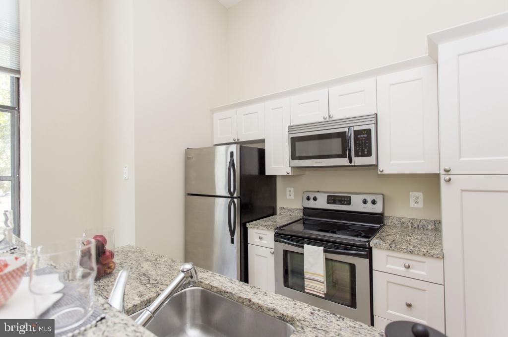 230 N 21st Street - Photo 2