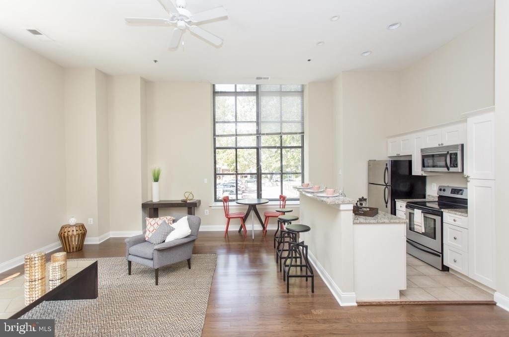 230 N 21st Street - Photo 0