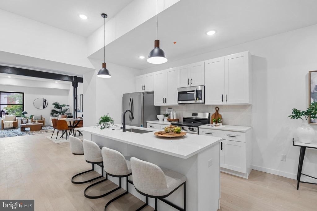 3211 Cedar Street - Photo 1